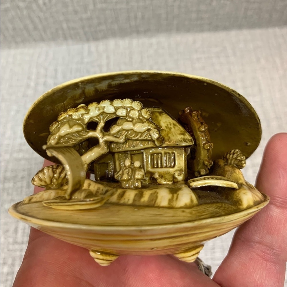 Vintage Japanese Diorama Clam Shell Water Wheel Scene